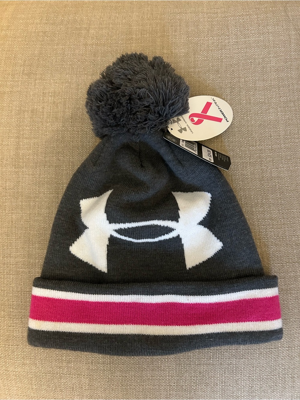 Under Armour Breast Cancer Awareness Women’s Gray Beanie with Pink Stripe NWT